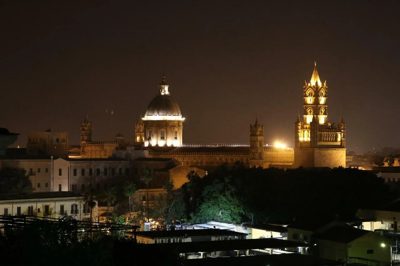 Camera-Attico Luminoso Con Terrazza Palermo Italien